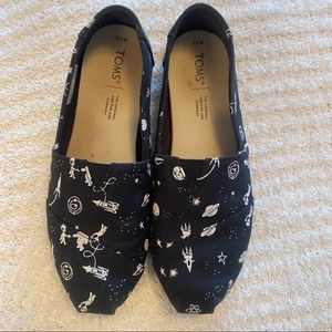 Alien glow in the dark toms